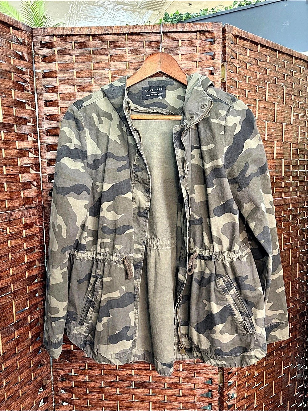 Love Tree Camo Utility Hooded Jacket Green & Black Small